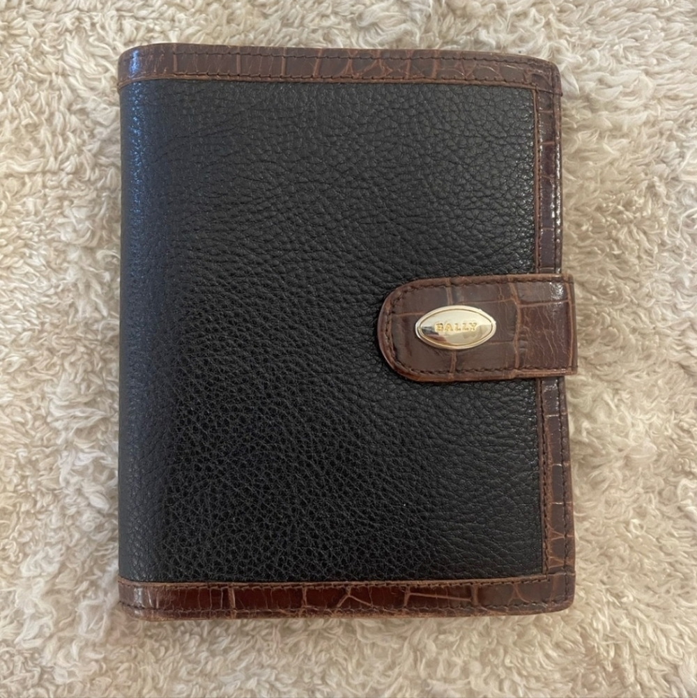Bally Black and Brown Leather Wallet With Kiss Lock - Picture 2 of 12